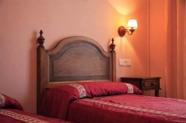 Hotel Patri Huescar Exterior photo